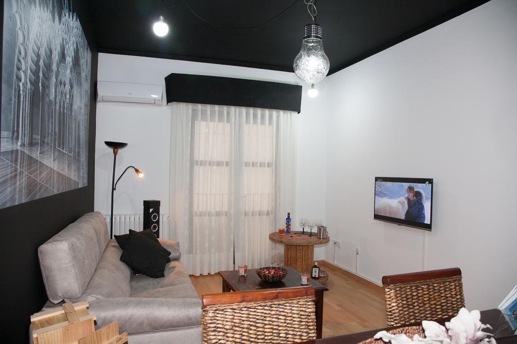 Lucero Dos Catedrales Appartement Zaragoza Buitenkant foto