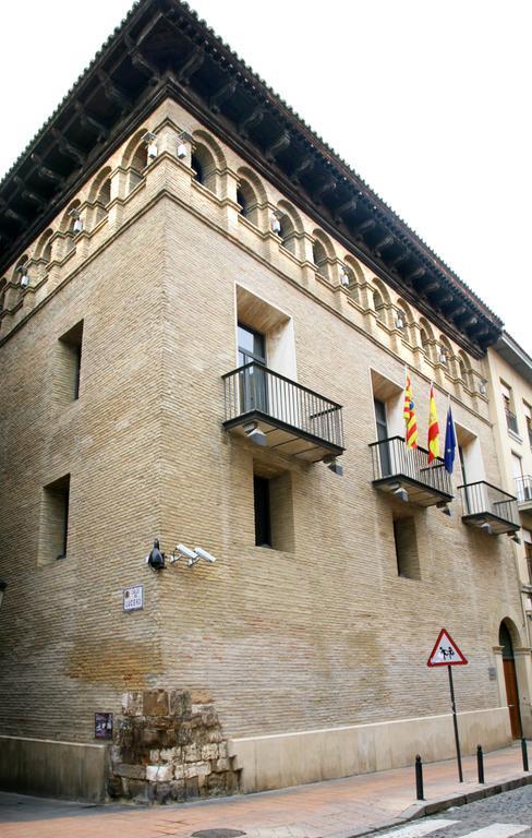 Lucero Dos Catedrales Appartement Zaragoza Buitenkant foto